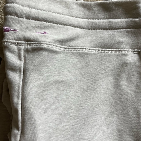 Upside Active Set - Picture 8 of 9